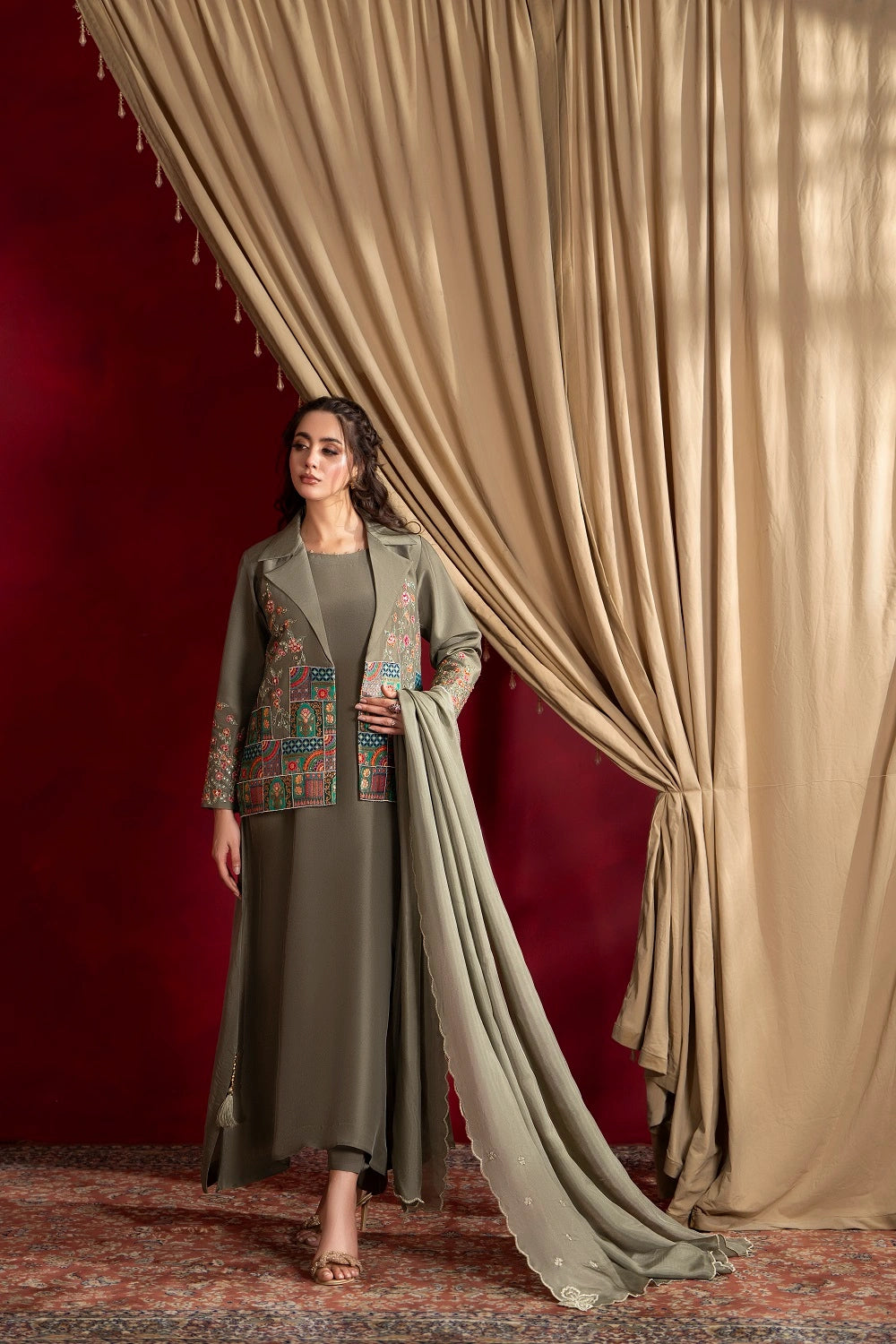Taseel Royal Ensemble – HUNR Clothing
